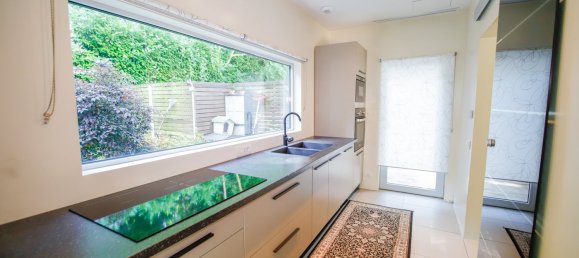 5 rooms Villa in Turin, Italy No. 155067 9