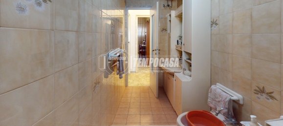 4 rooms Apartment in Bari, Italy No. 258109 14