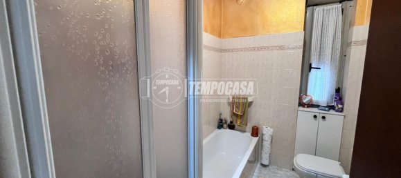 2 rooms Apartment in Vertemate con Minoprio, Italy No. 303555 15