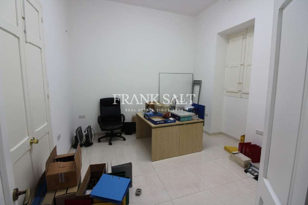 Escritório em Balzan, Malta 92 m² N.º 13110