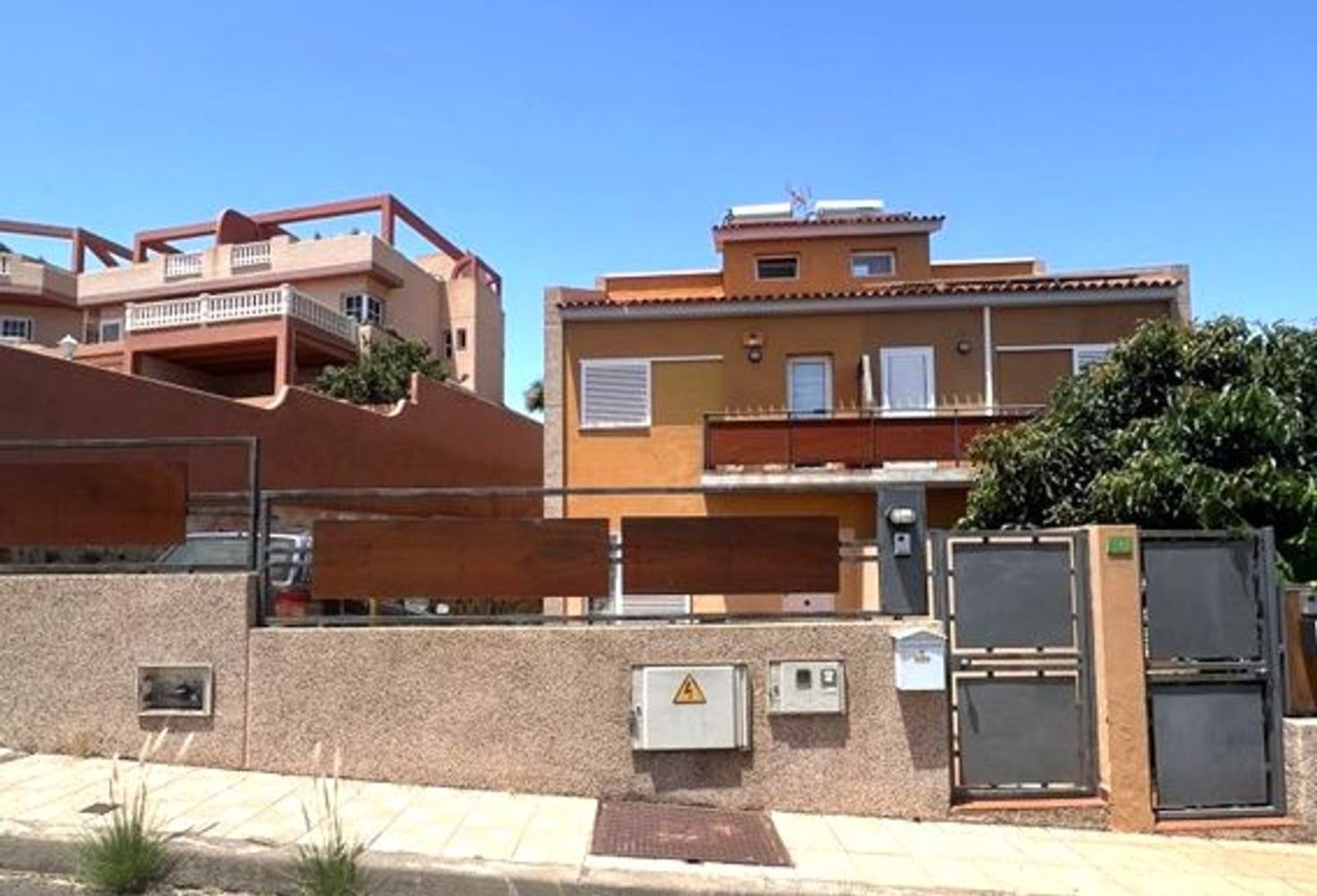 Casa de 4 dormitorios en El Rosario, Spain No. 245009
