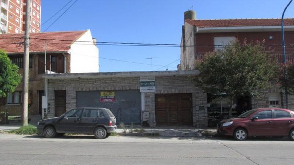 2 bedrooms House in Mar del Plata, Argentina No. 100123