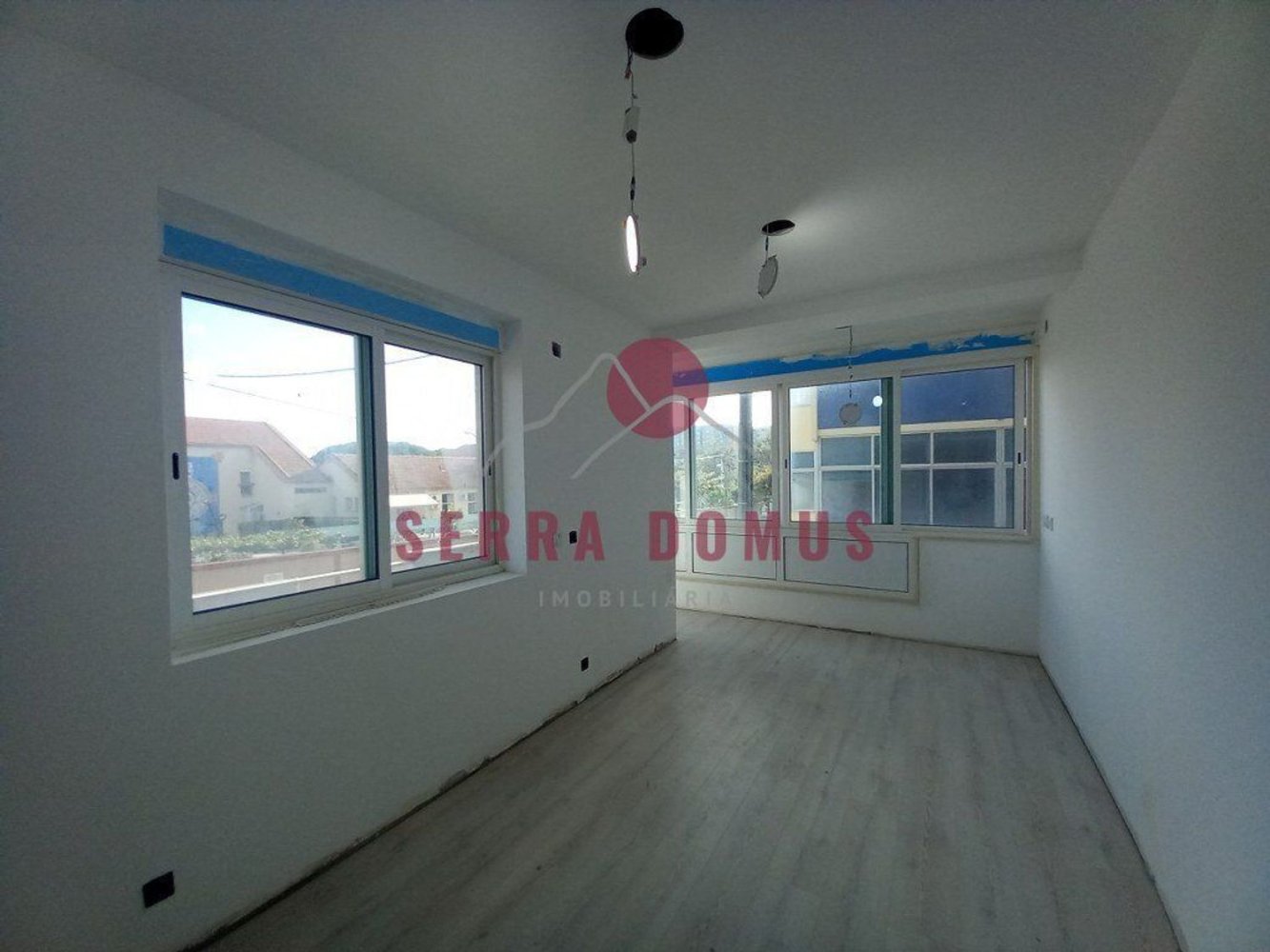 4 bedrooms Apartment in Almada, Portugal No. 87320