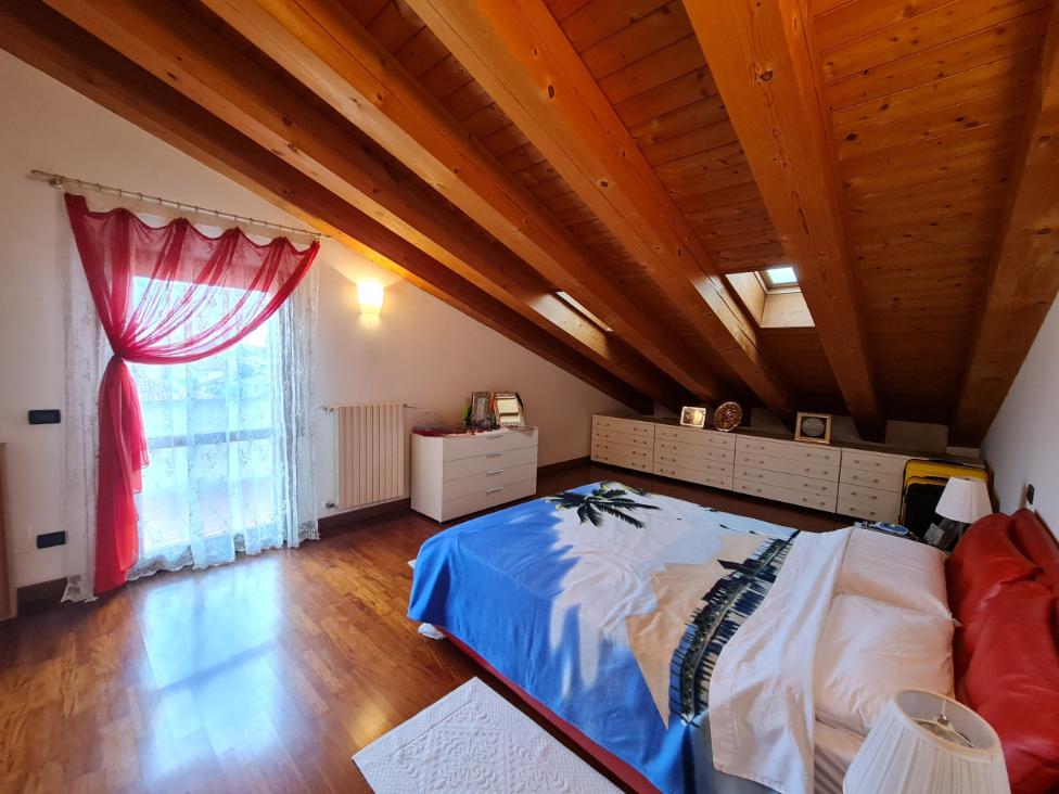 5 rooms Duplex in Montegrotto Terme, Italy No. 230347