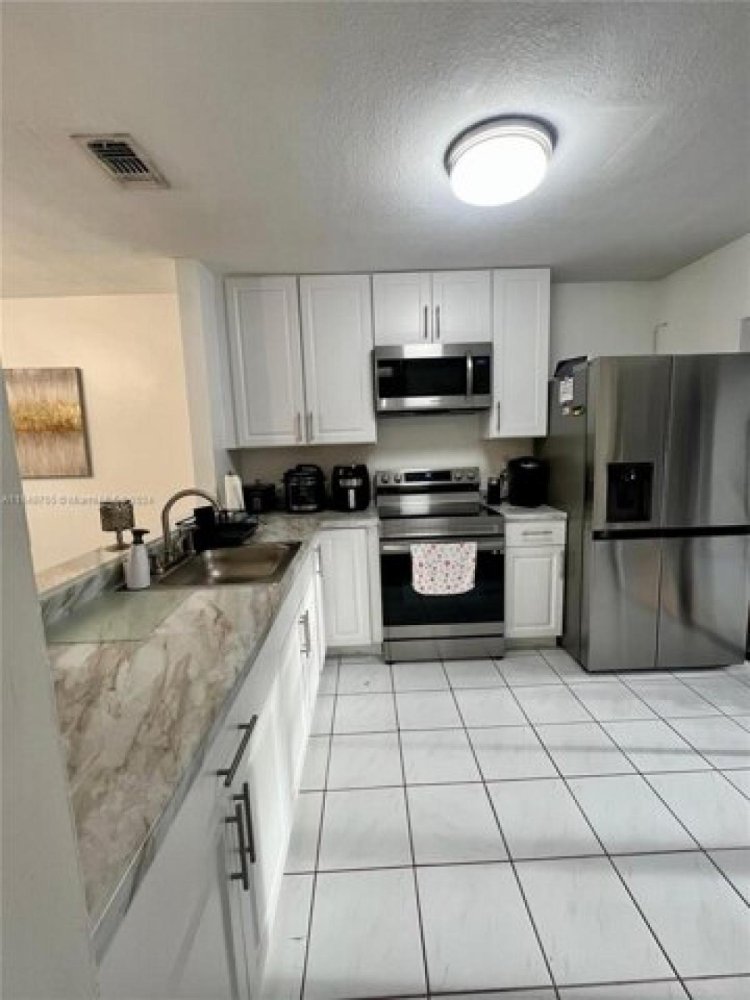 Casa de 2 dormitorios en Miami, USA No. 298914