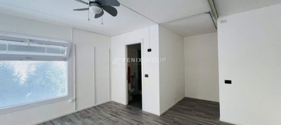 Gewerbliche Immobilie in Padua, Italy 70m², Nr. 333863 8