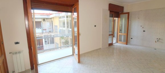 5 rooms Apartment in Naples, Italy No. 295691 10