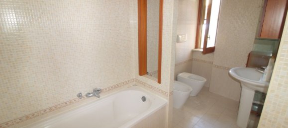 5 rooms Apartment in Naples, Italy No. 295691 12