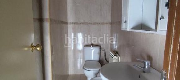 3 Schlafzimmer Wohnung in Lleida, Spain, Nr. 138833 3
