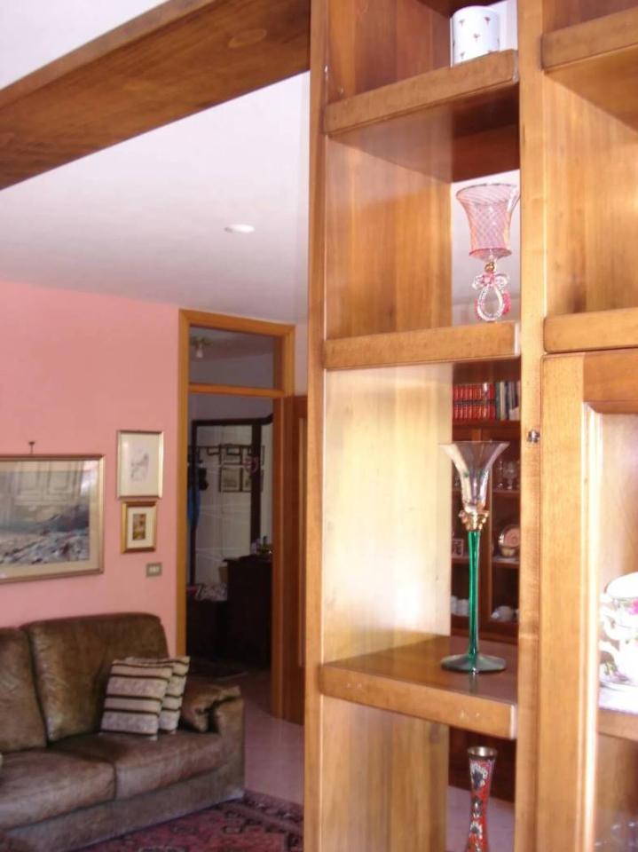 Apartamento de 5 habitaciónes en Pordenone, Italy No. 40449