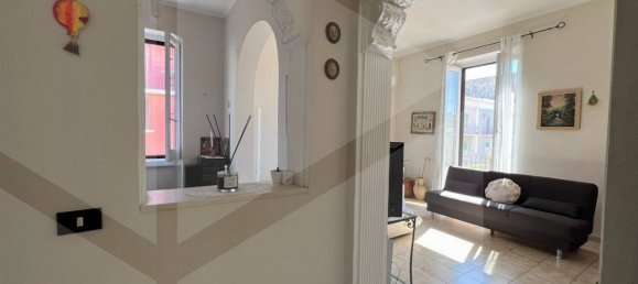 Propiedad comercial de 4 habitaciónes en Bari, Italy No. 26419 3