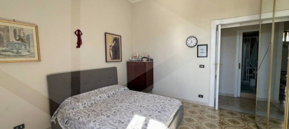 Propiedad comercial de 4 habitaciónes en Bari, Italy No. 26419 13