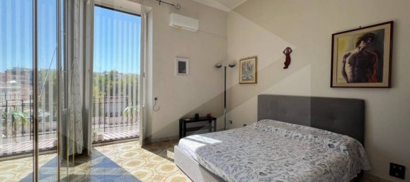 Propiedad comercial de 4 habitaciónes en Bari, Italy No. 26419 30