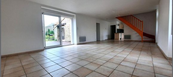 3 bedrooms House in Bressuire, France No. 301536 11