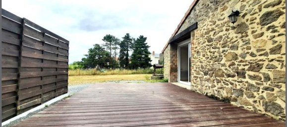 3 bedrooms House in Bressuire, France No. 301536 15