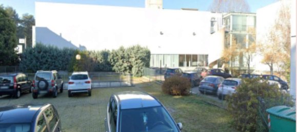 Propriété commerciale à Varese, Italy 7652m² No. 345651 5