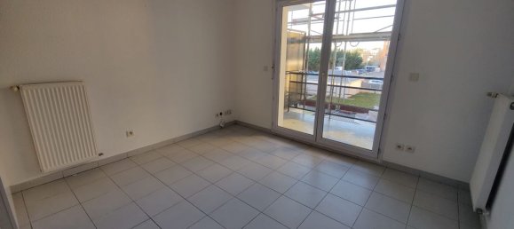 1 bedroom Apartment in Essonne, France No. 188175 2