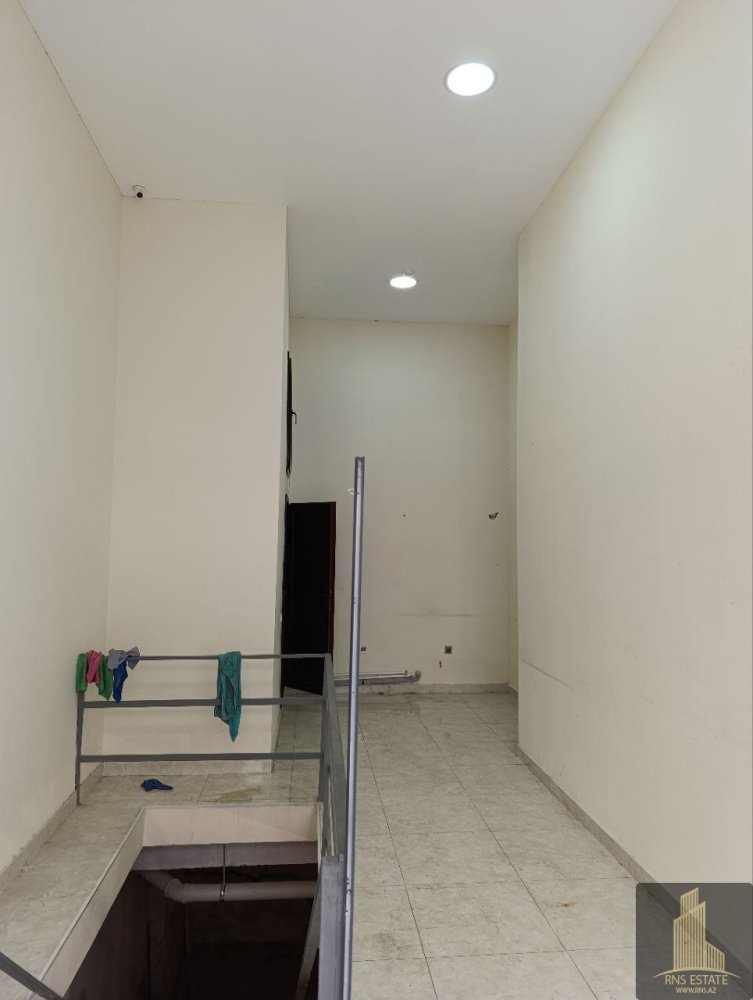 550m² Commercial property in Khatay, Azerbaijan No. 1105