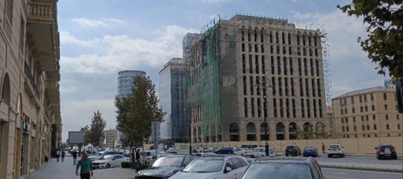 550m² Commercial property in Khatay, Azerbaijan No. 1105 7