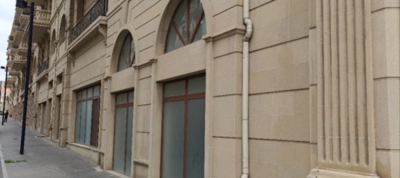 550m² Commercial property in Khatay, Azerbaijan No. 1105 6