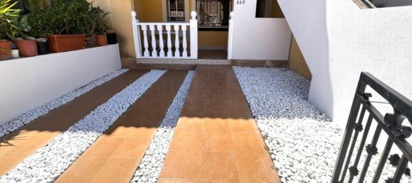 Bungalow T2 em Torrevieja, Spain N.º 369925 4