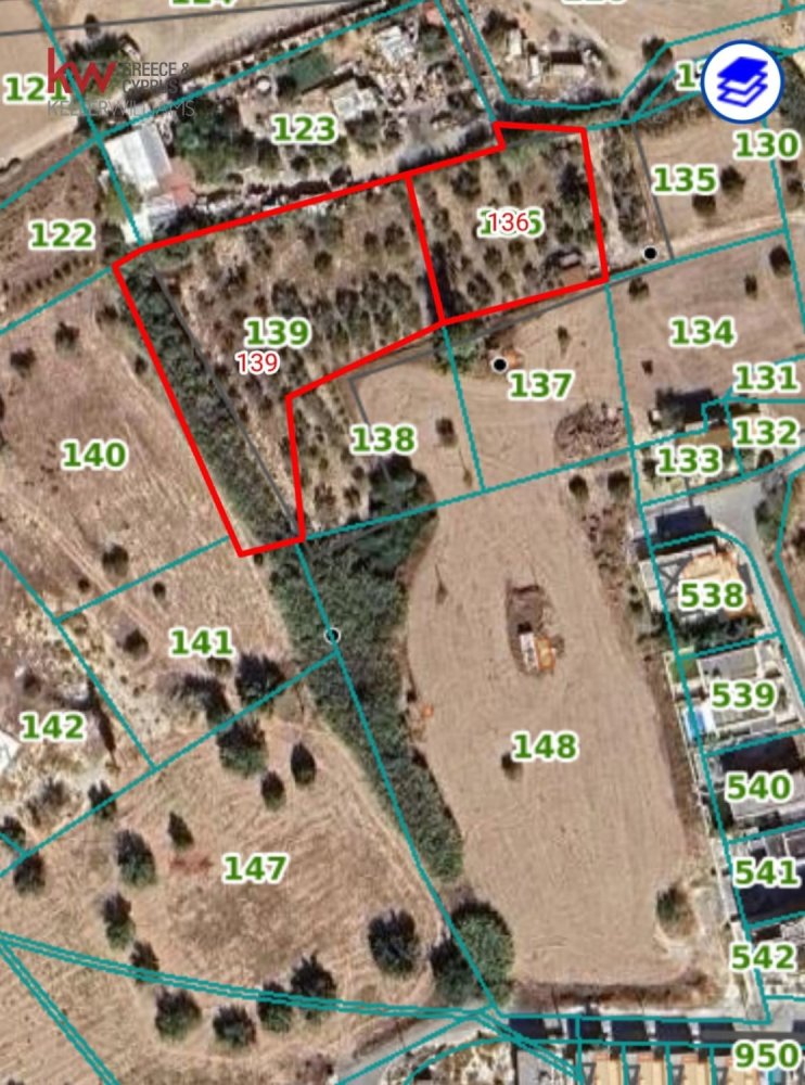  قطعة أرض في Livadia, Cyprus 4637متر مربع رقم 173195