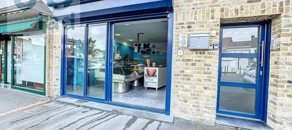 Gewerbliche Immobilie in Wormhout, France 50m², Nr. 252496 3