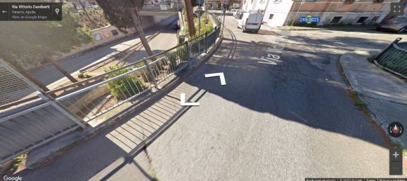 3 rooms Apartment in Taranto, Italy No. 185473 4