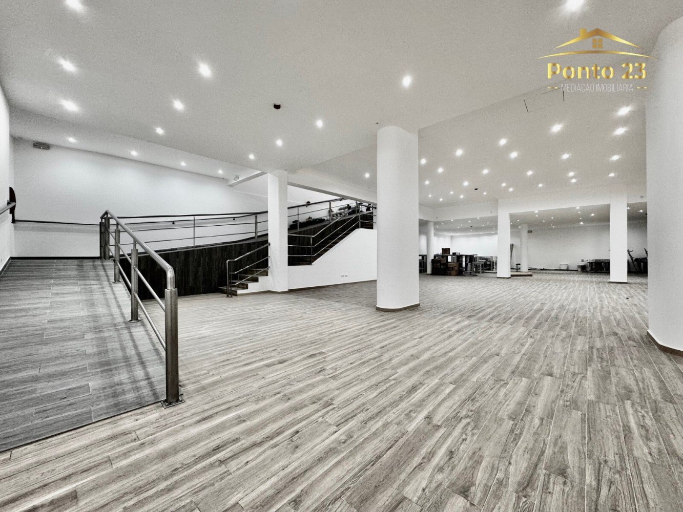 750m² Commercial property in Machico, Portugal No. 208479