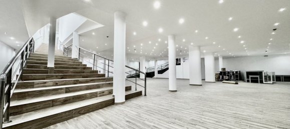 750m² Commercial property in Machico, Portugal No. 208479 2