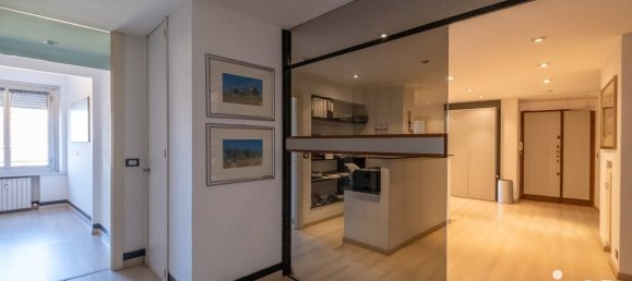 9 chambres Appartement à Genoa, Italy No. 184906 10