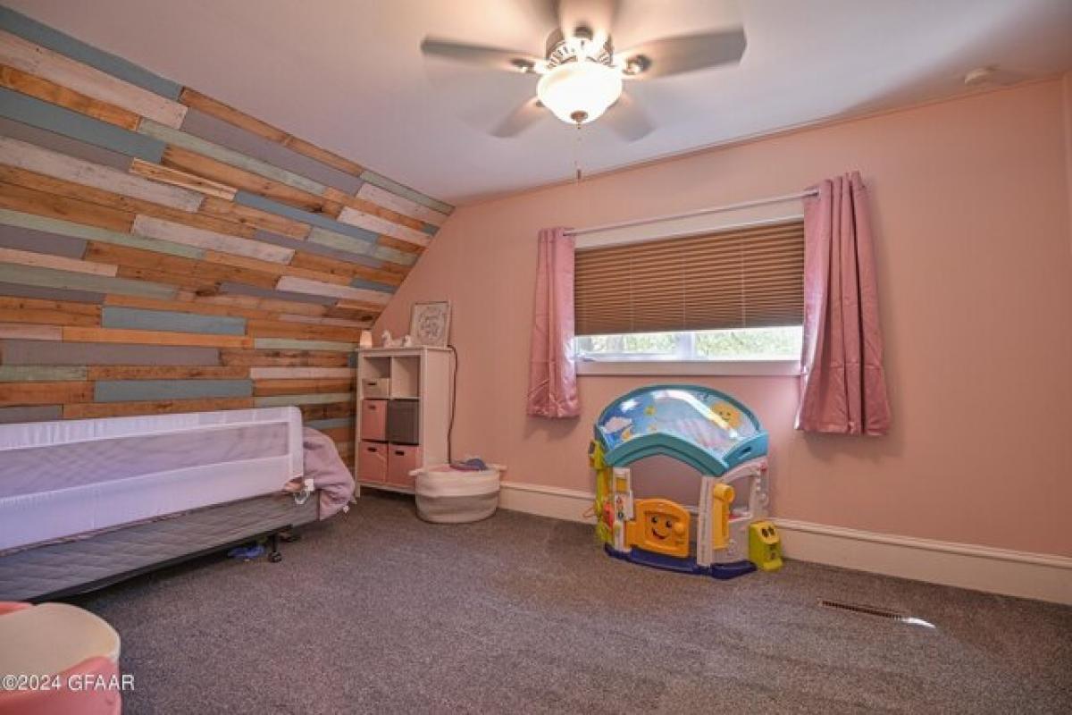 4 bedrooms House in East Grand Forks, USA No. 408660