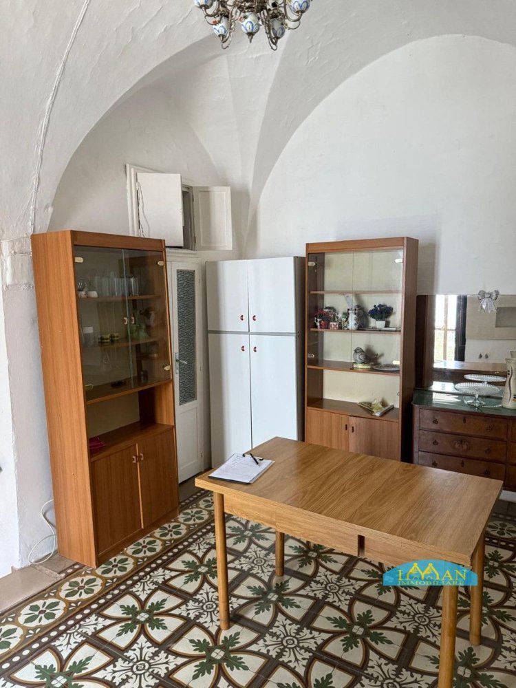 Casa de 2 habitaciónes en Ceglie Messapica, Italy No. 290476