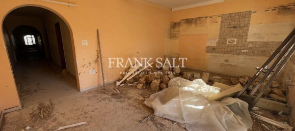 3 chambres Maisonnette à Mosta, Malta No. 2297 2