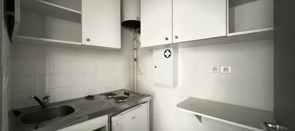 3 bedrooms Building in Confolens, France No. 282310 10