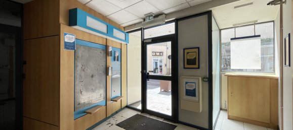 3 bedrooms Building in Confolens, France No. 282310 3