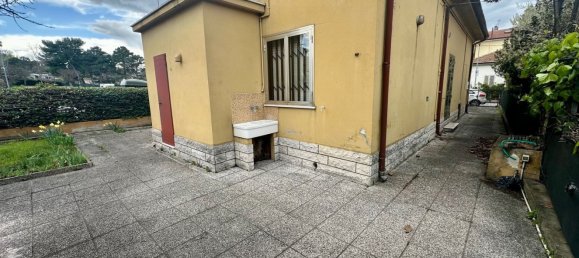 Casa de 4 habitaciónes en Riccione, Italy No. 23396 9