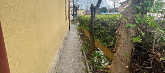 Casa de 4 habitaciónes en Riccione, Italy No. 23396 5