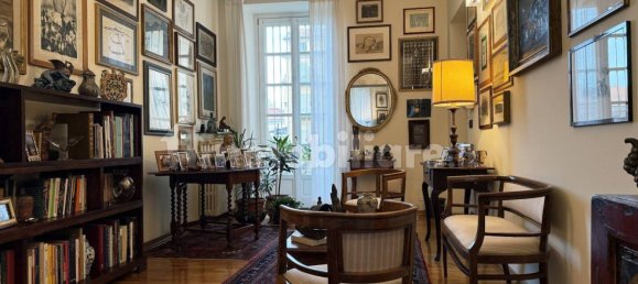 3 bedrooms Apartment in Turin, Italy No. 315121 2