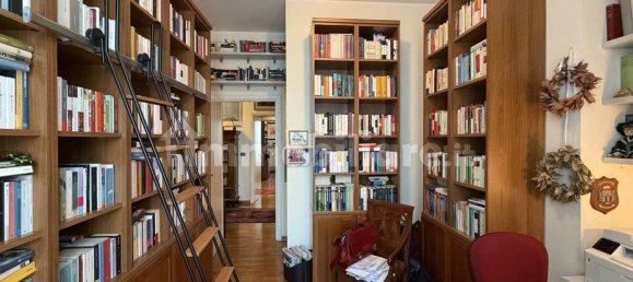 3 bedrooms Apartment in Turin, Italy No. 315121 20