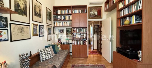 3 bedrooms Apartment in Turin, Italy No. 315121 22