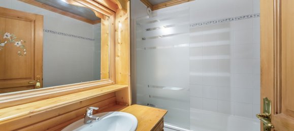 4 غرف نوم شقة في Les Belleville, France رقم 295 11