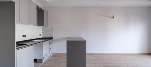 Studio in Alanya, Turkey No. 33647 11