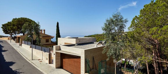 4 bedrooms Villa in Lloret de Mar, Spain No. 11277 2