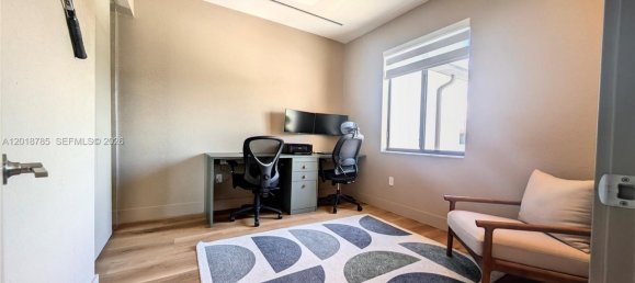 3 dormitorios dúplex en venta en Miami, Miami-Dade, Florida, USA № 614992 4
