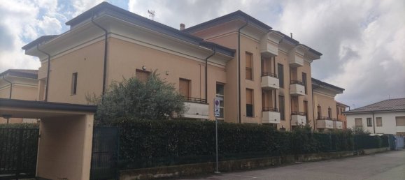 2-salle Penthouse à Turate, Italy No. 313814 3