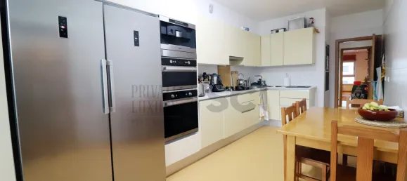 4 غرف نوم منزل ذو طابقين في Corroios, Portugal رقم 107700 3