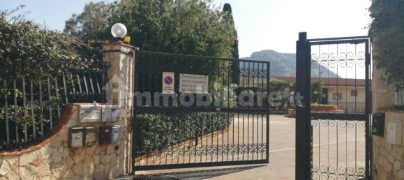 Квартира с 2 спальнями в Палермо, Италия № 251966 4