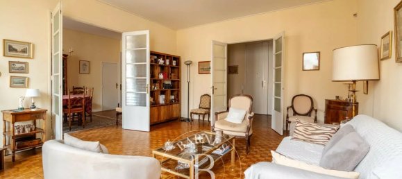 2 bedrooms Apartment in Marseille, France No. 291180 3