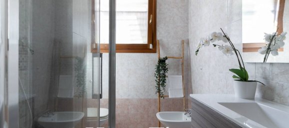 Apartamento de 3 dormitorios en Venice, Italy No. 363703 6